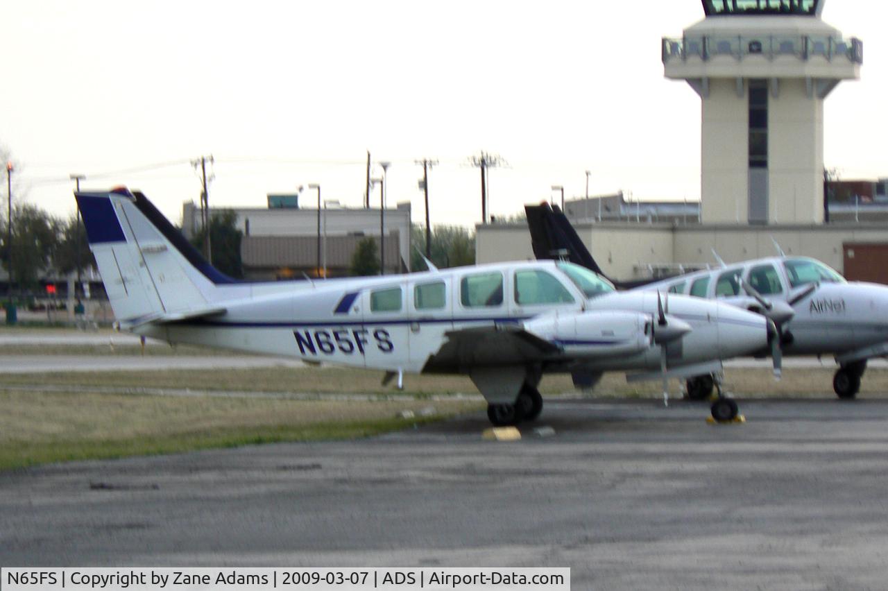 N65FS, Beech 58 Baron C/N TH-1084, At Dallas Addison