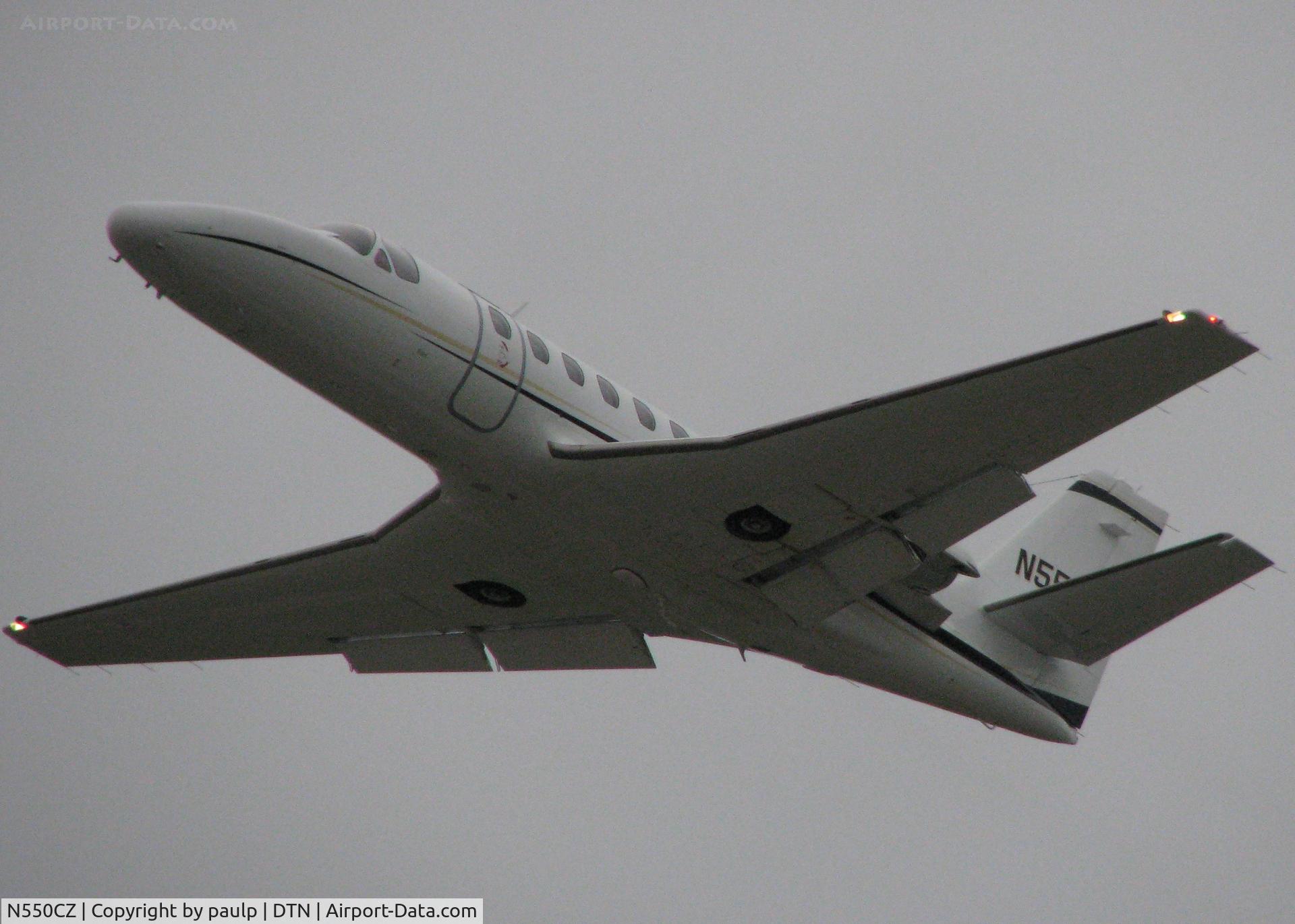 N550CZ, 1987 Cessna S550 Citation IIS C/N S550-0128, Taking off from runway 32 at the Shreveport Downtown airport on a nasty overcast, windy day.