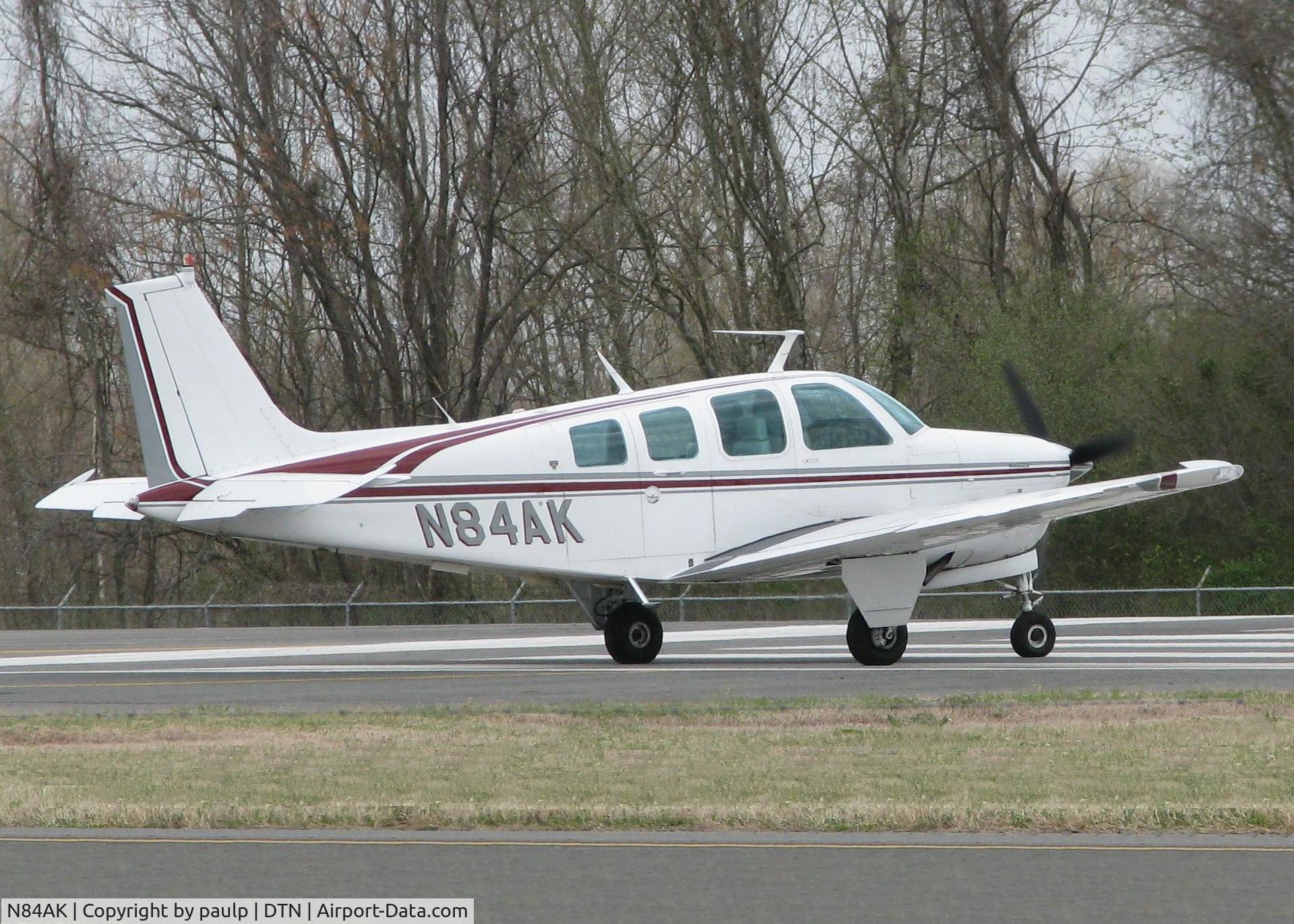 N84AK, 1977 Beech A36 Bonanza 36 C/N E-1167, Turning onto runway 14 about to take off from the Shreveport Downtown airport.