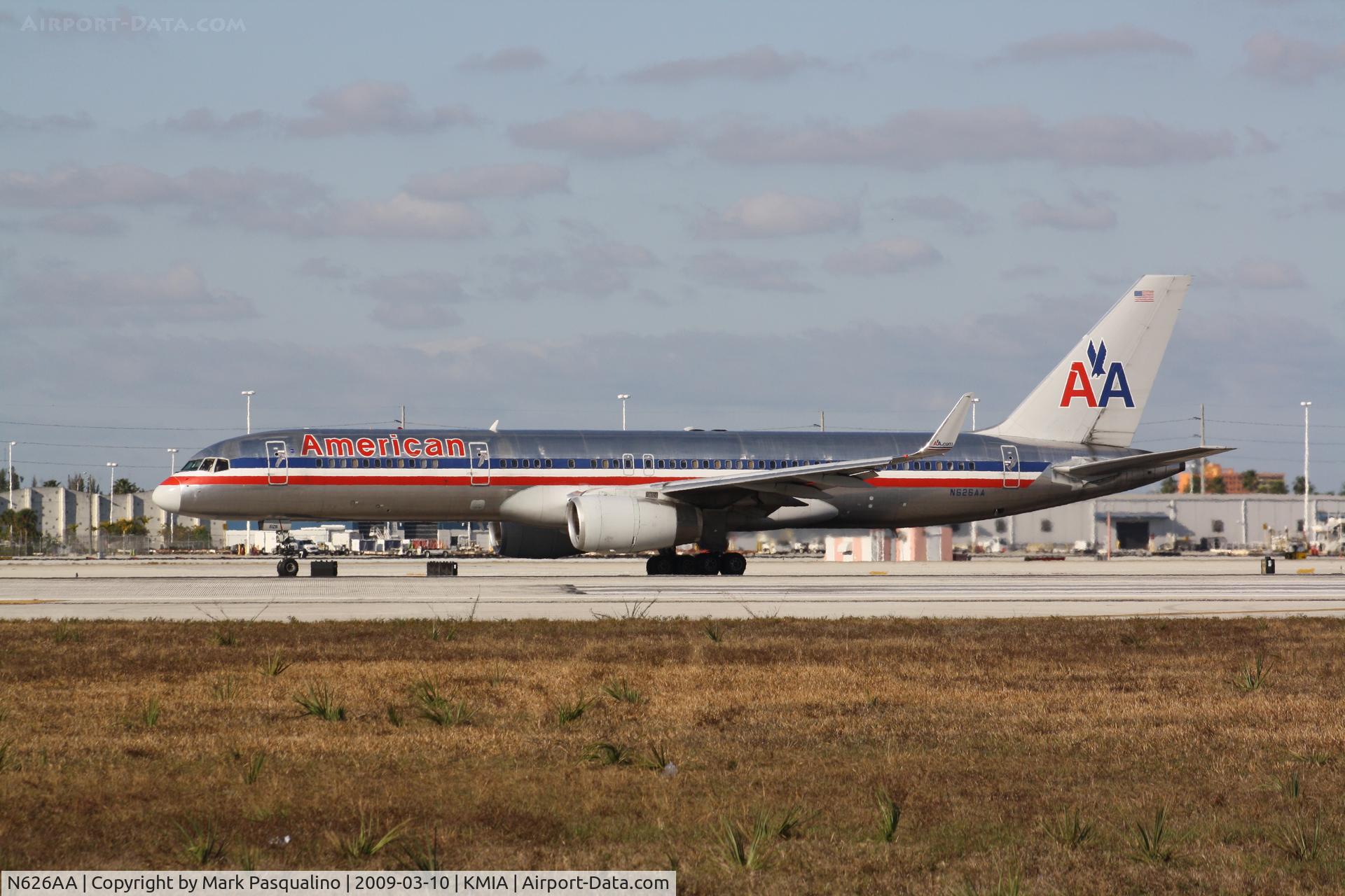 N626AA, 1990 Boeing 757-223 C/N 24584, Boeing 757-200