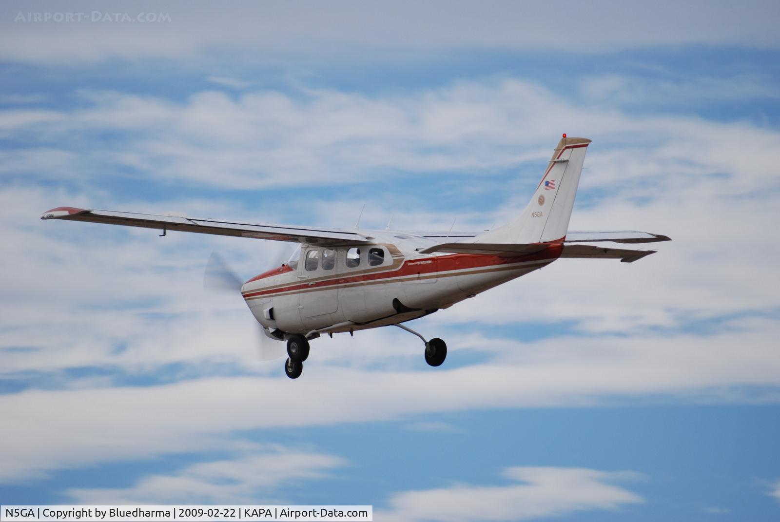 N5GA, 1978 Cessna P210N Pressurised Centurion C/N P21000189, On Final approach to 17L.
