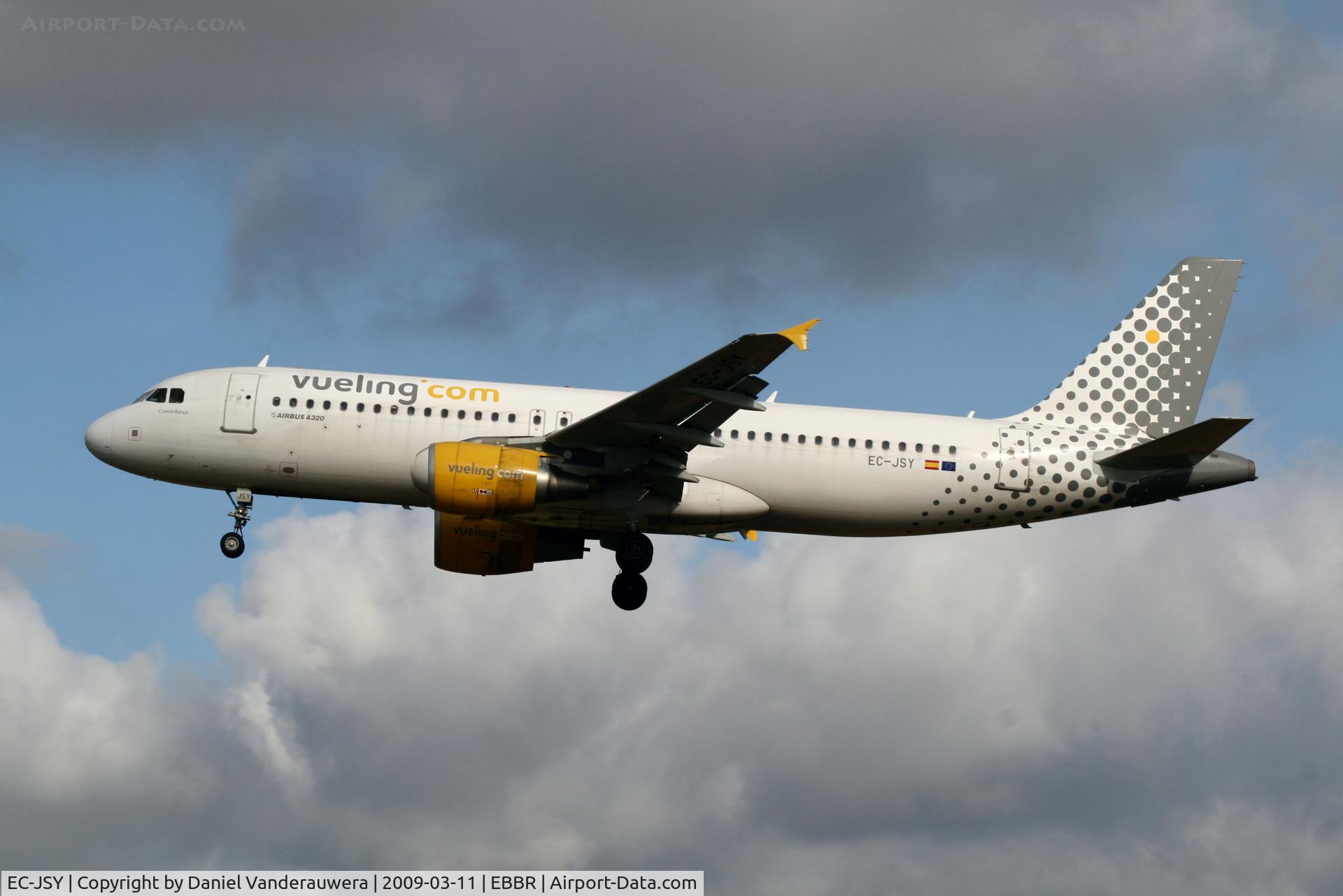 EC-JSY, 2006 Airbus A320-214 C/N 2785, arrival of flight VY7060 to rwy 25L