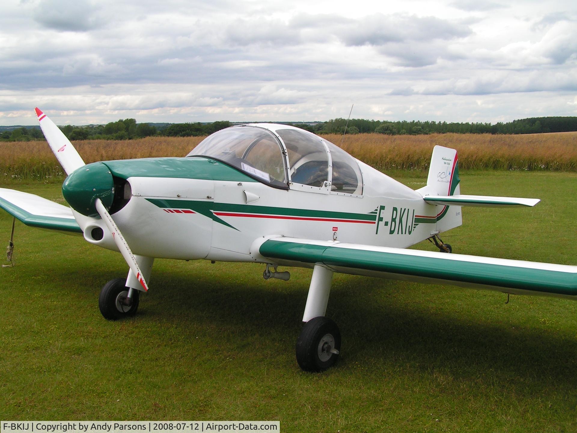 F-BKIJ, Jodel DR1050 C/N 305, F-BKIJ visiting Fowlmere