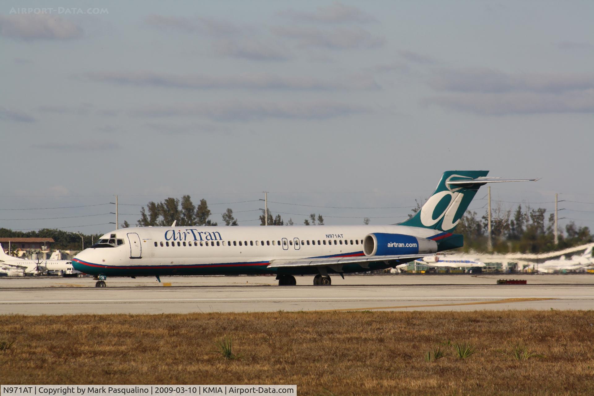 N971AT, 2001 Boeing 717-200 C/N 55032, Boeing 717-200
