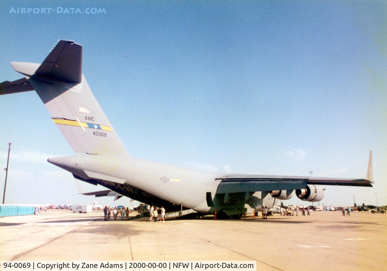 94-0069, 1994 McDonnell Douglas C-17A Globemaster III C/N 50029/F-28, At Carswell AFB