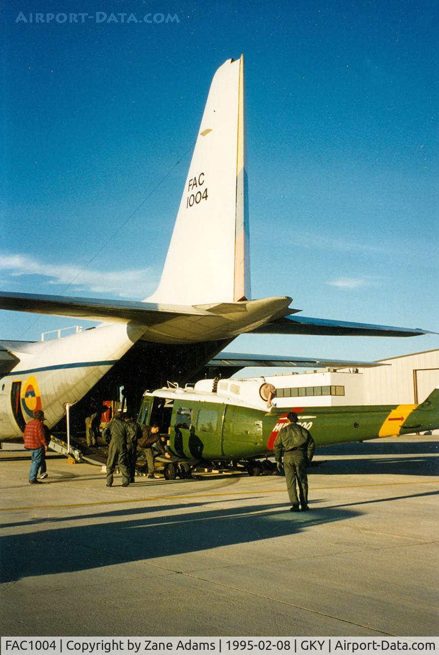 FAC1004, 1981 Lockheed C-130H Hercules C/N 382-4964, Colombian Air Force C-130 at Arlington - picking up N667GH - Huey 800 prototype