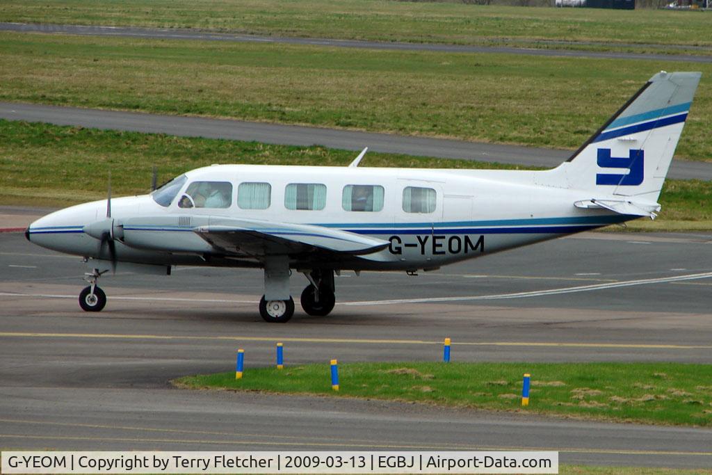 G-YEOM, 1983 Piper PA-31-350 Chieftain C/N 31-8352022, Foster Yeoman's Chieftan at Staverton