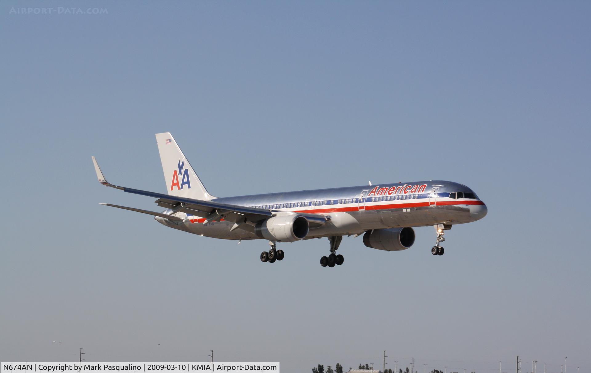 N674AN, 1998 Boeing 757-223 C/N 29424, Boeing 757-200