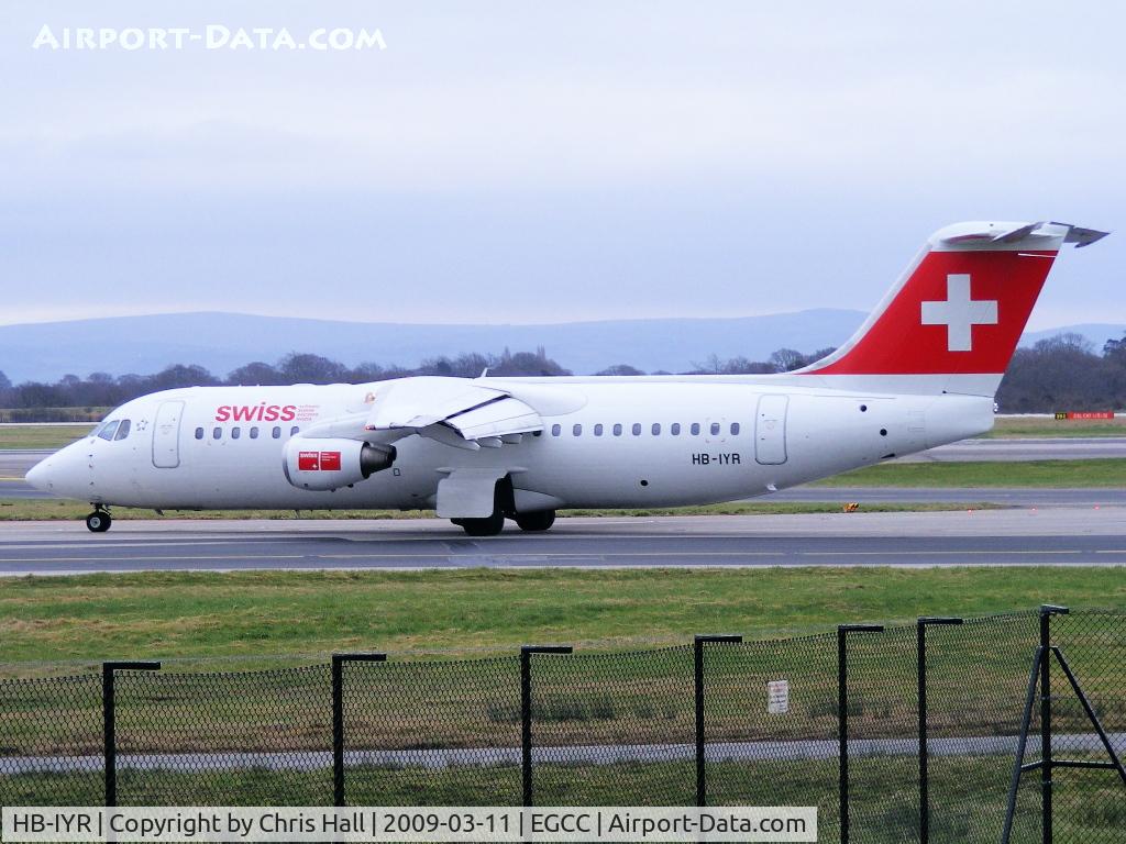 HB-IYR, 2001 British Aerospace Avro 146-RJ100 C/N E3382, Swiss European Air Lines