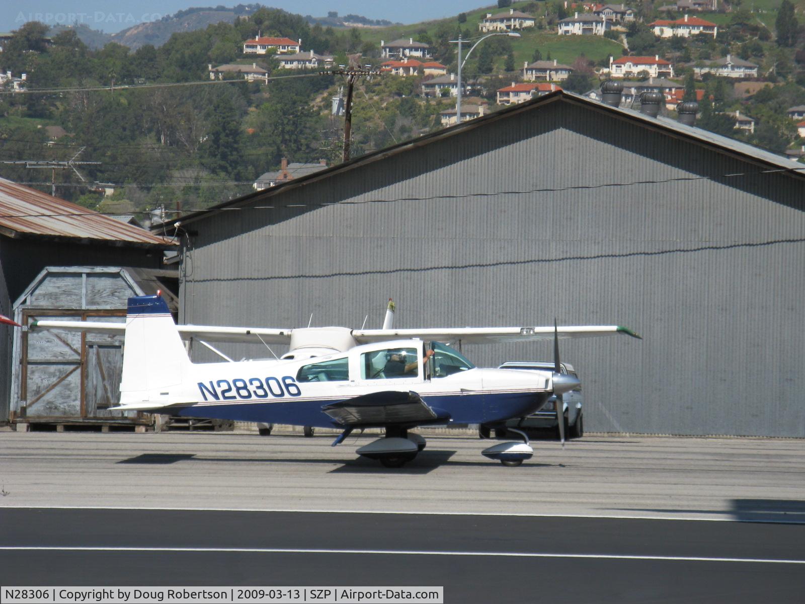 N28306, 1977 Grumman American AA-5B Tiger C/N AA5B0550, 1977 Grumman American AA-5B TIGER, Lycoming O&VO-360 180 Hp, taxi to Rwy 22