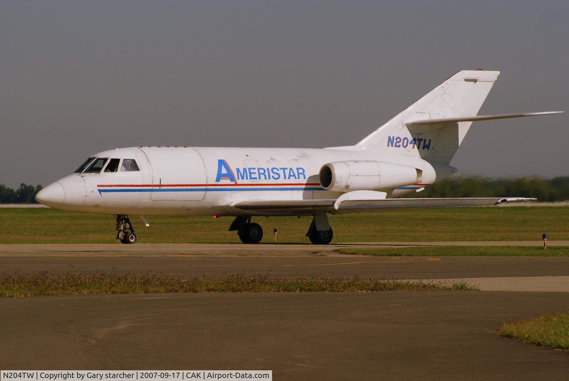 N204TW, 1969 Dassault Falcon (Mystere) 20D C/N 204, Loaded with car parts
