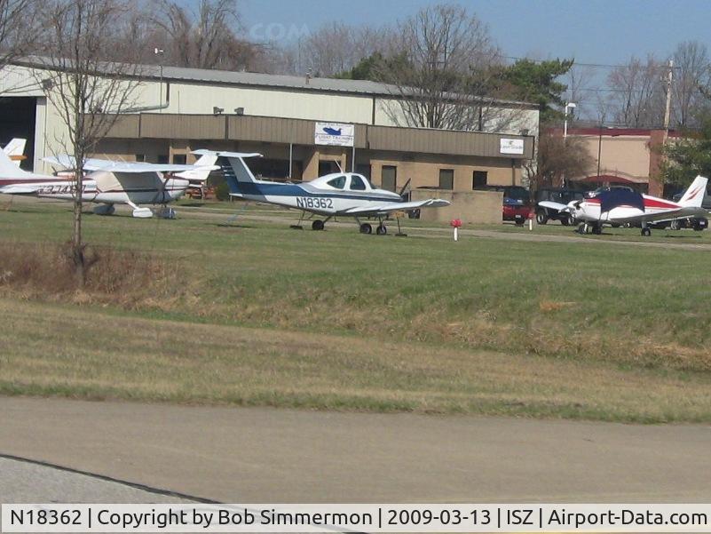 N18362, 1982 Beech 77 Skipper C/N WA-308, On the ramp at Cincinnati Blue Ash