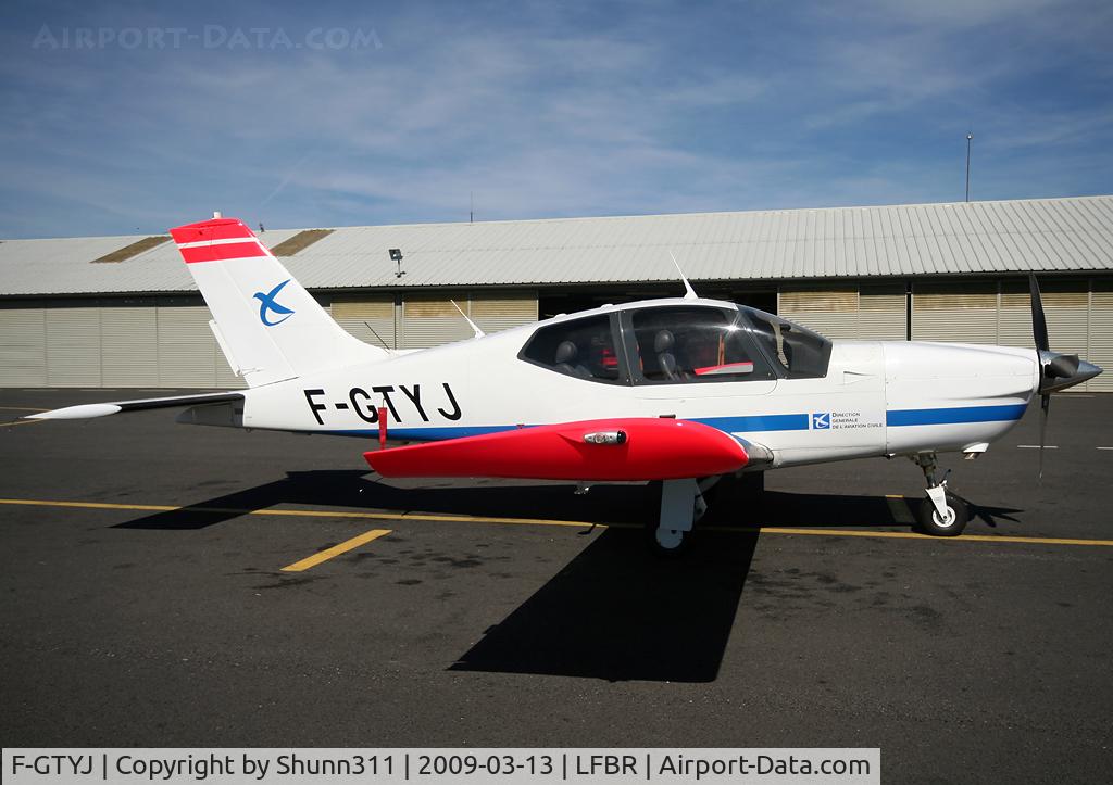 F-GTYJ, Socata TB-20 GT C/N 2186, LFBR ramp
