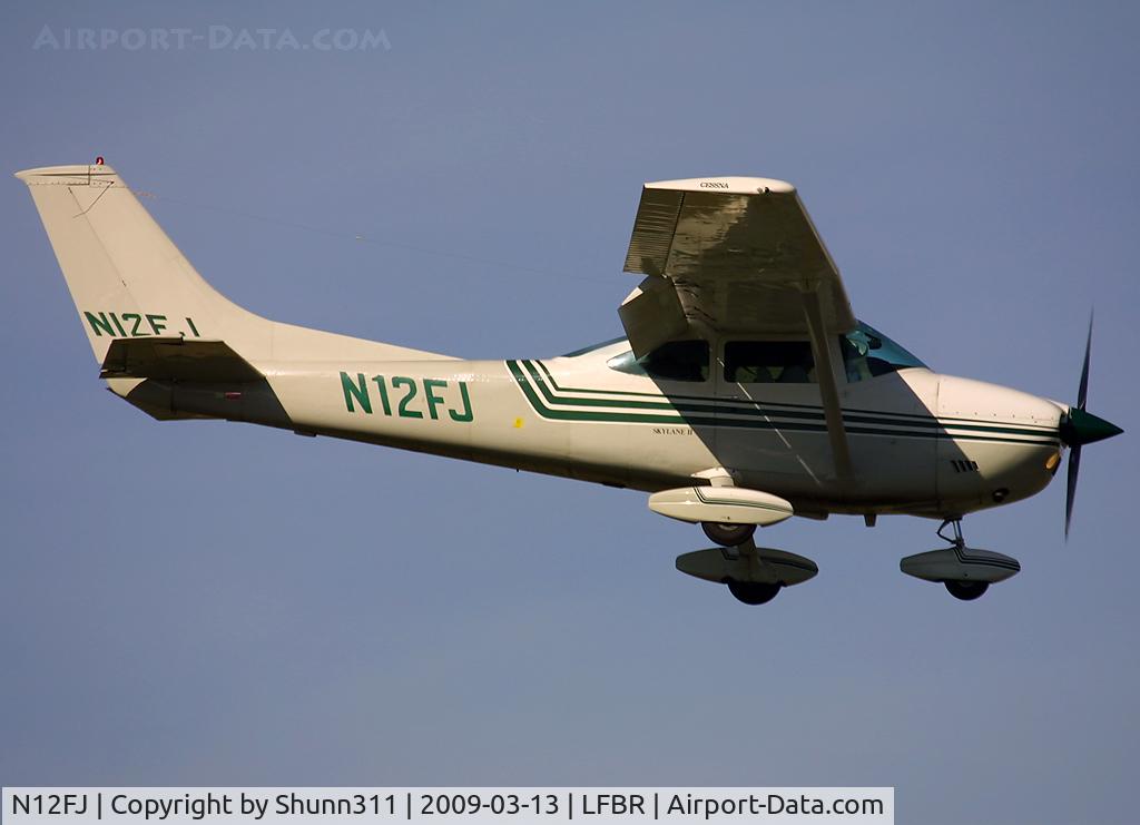 N12FJ, 1973 Cessna 182P Skylane C/N 18261732, Landing rwy 12