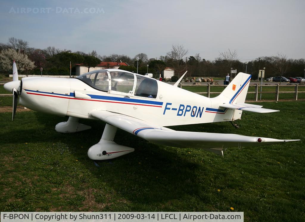 F-BPON, CEA Jodel DR-221 Dauphin C/N 124, PArked in the grass...