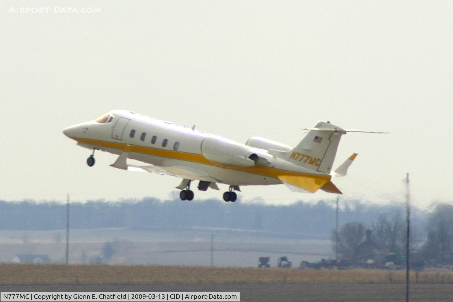 N777MC, 2000 Learjet Inc 60 C/N 180, Departing runway 13