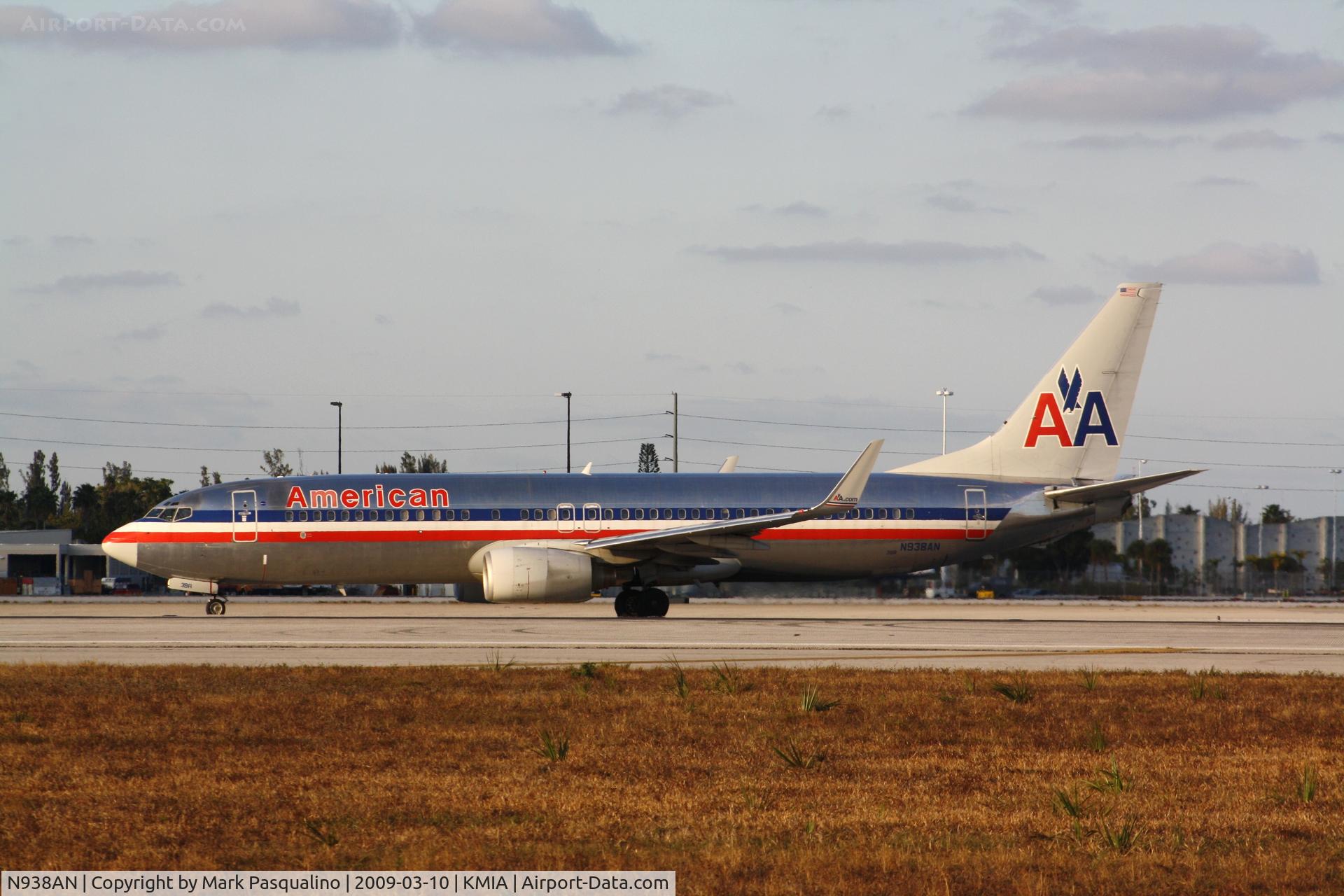 N938AN, 2000 Boeing 737-823 C/N 29533, Boeing 737-800