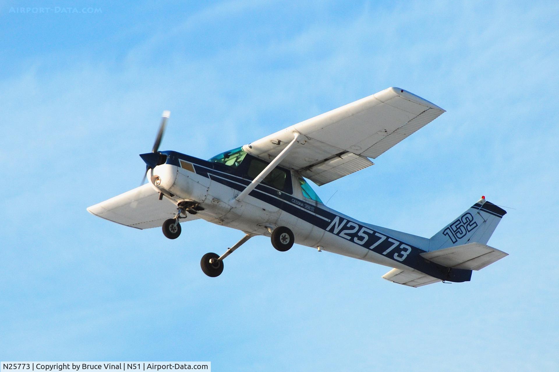 N25773, 1977 Cessna 152 C/N 15280775, Touch n' Go's at Solberg