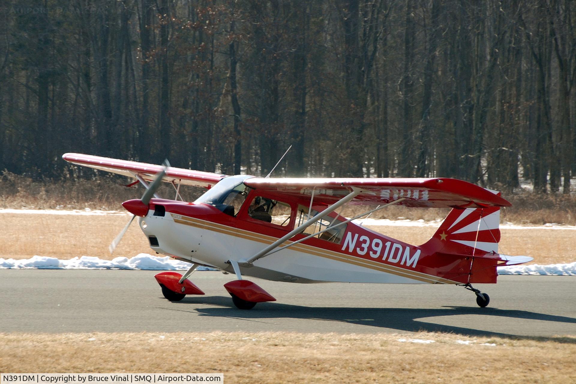 N391DM, 2000 American Champion 7GCBC C/N 1302-2000, A Brightly colored Aerobat lands at Somerset