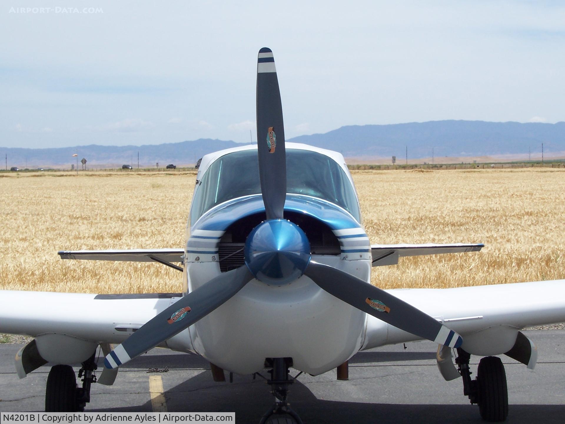 N4201B, 1975 Bellanca 17-30A Viking C/N 75-30775, On ramp at Harris Ranch