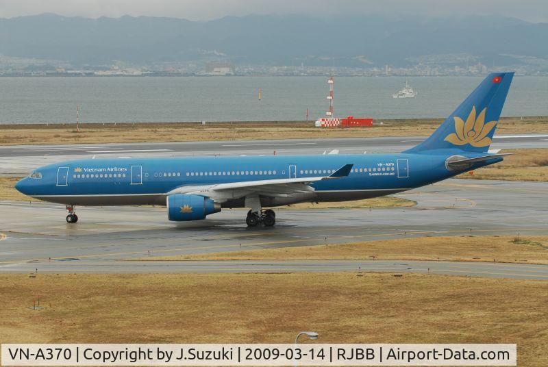 VN-A370, 1999 Airbus A330-223 C/N 262, Vietnam Airlines,Corp.