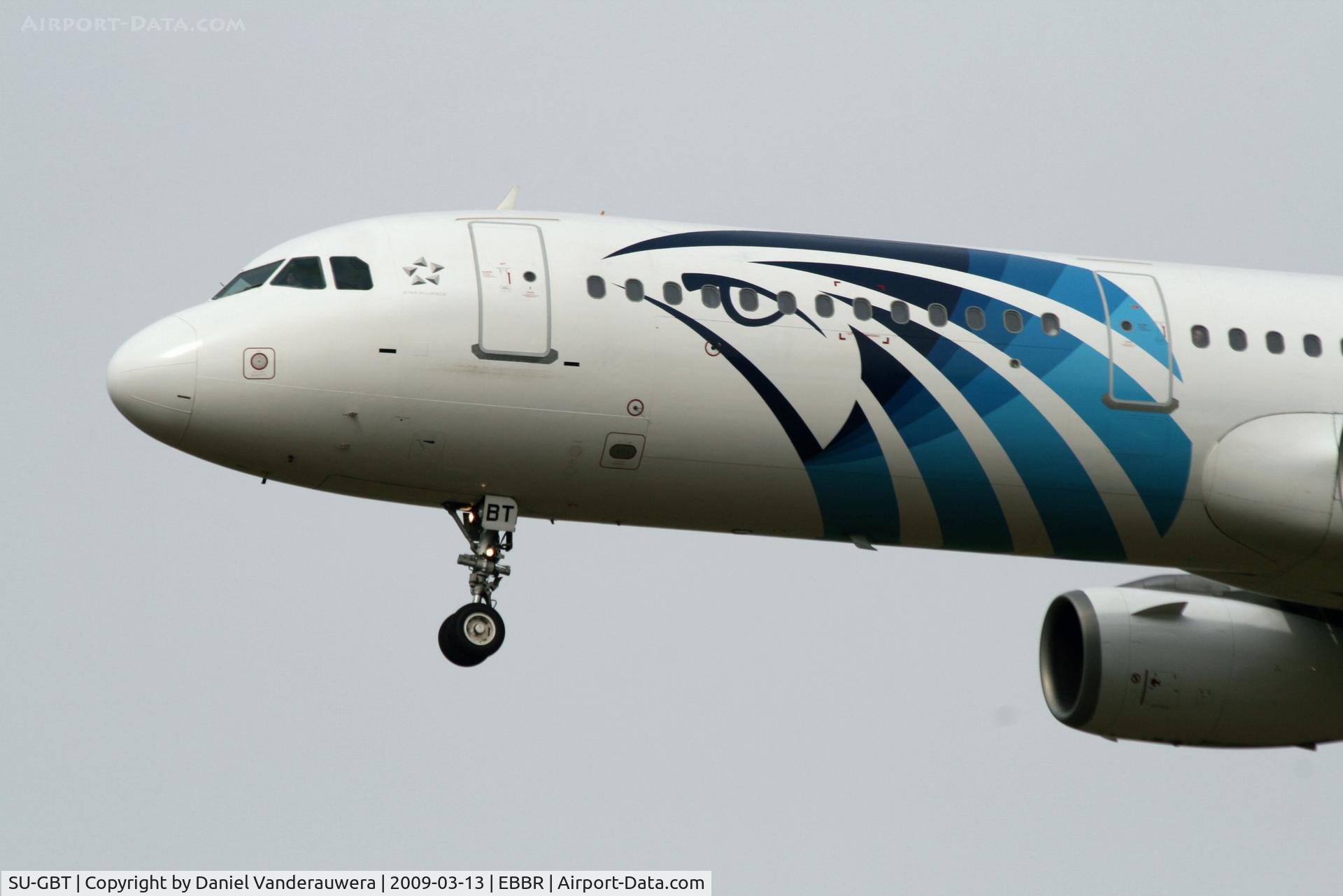 SU-GBT, 1999 Airbus A321-231 C/N 680, descending to rwy 25L