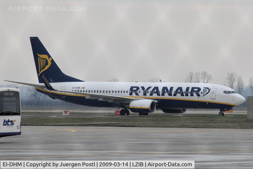 EI-DHM, 2005 Boeing 737-8AS C/N 33821, Boeing 737-8As