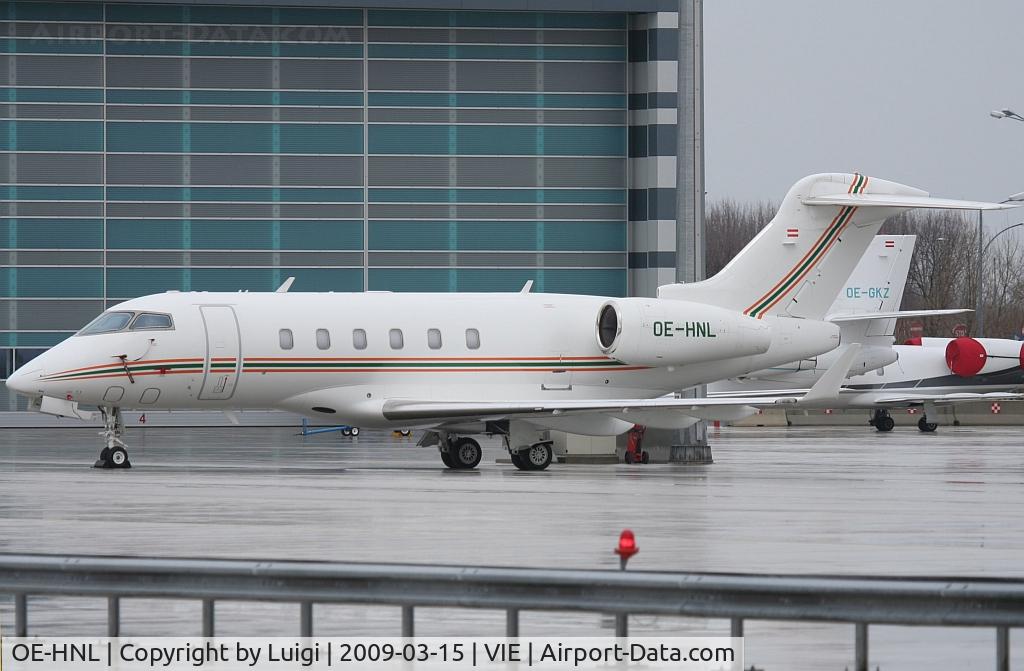 OE-HNL, 2005 Bombardier Challenger 300 (BD-100-1A10) C/N 20039, Biz Jet