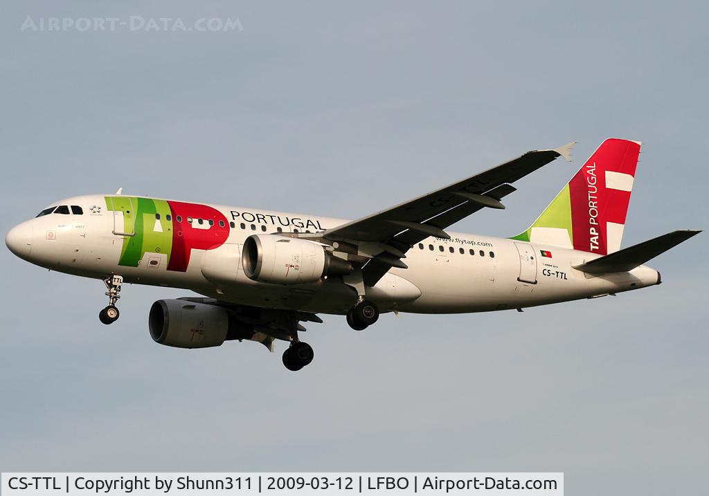 CS-TTL, 1999 Airbus A319-111 C/N 1100, Landing rwy 32L