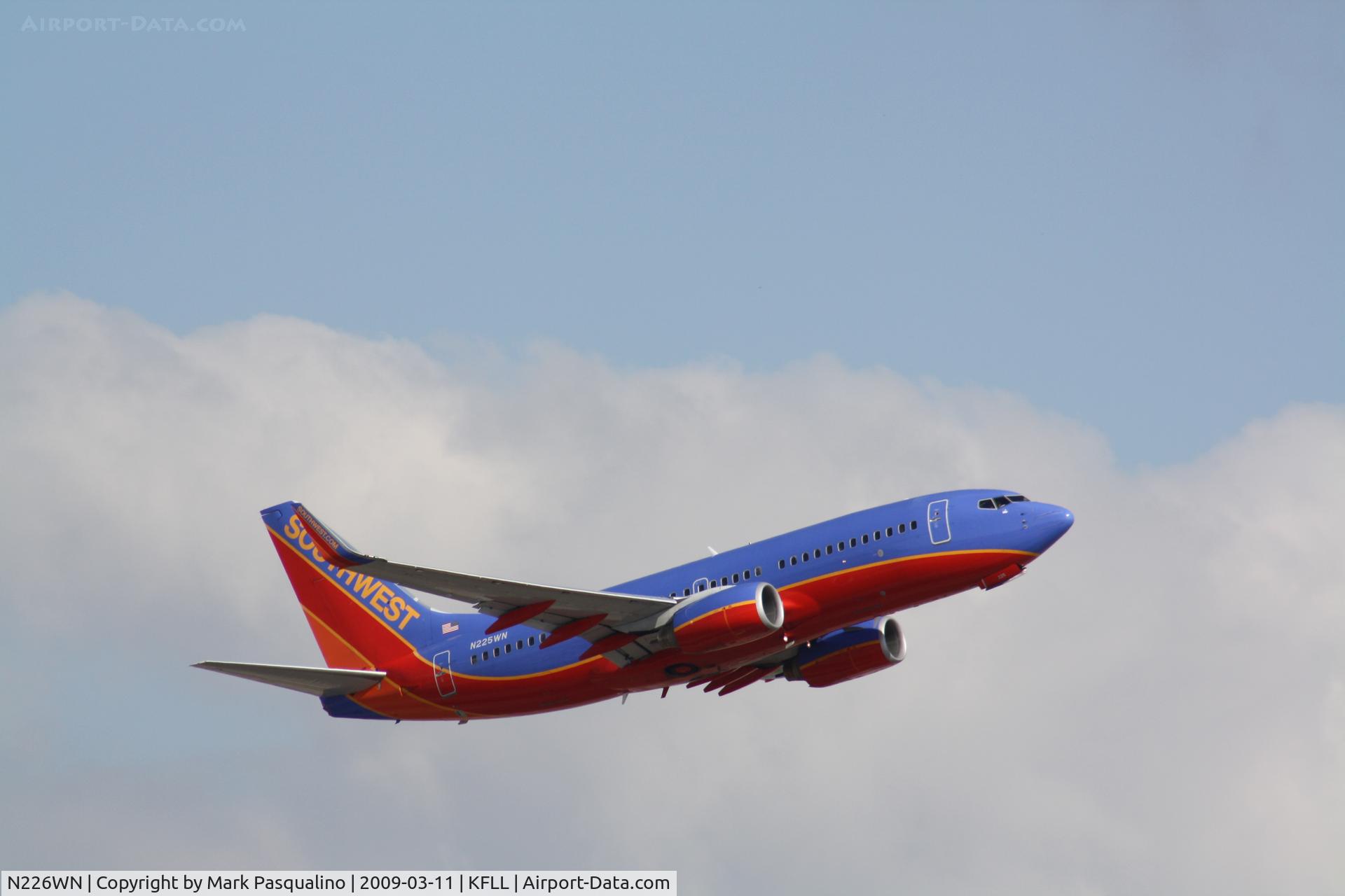 N226WN, 2005 Boeing 737-7H4 C/N 32494, Boeing 737-700
