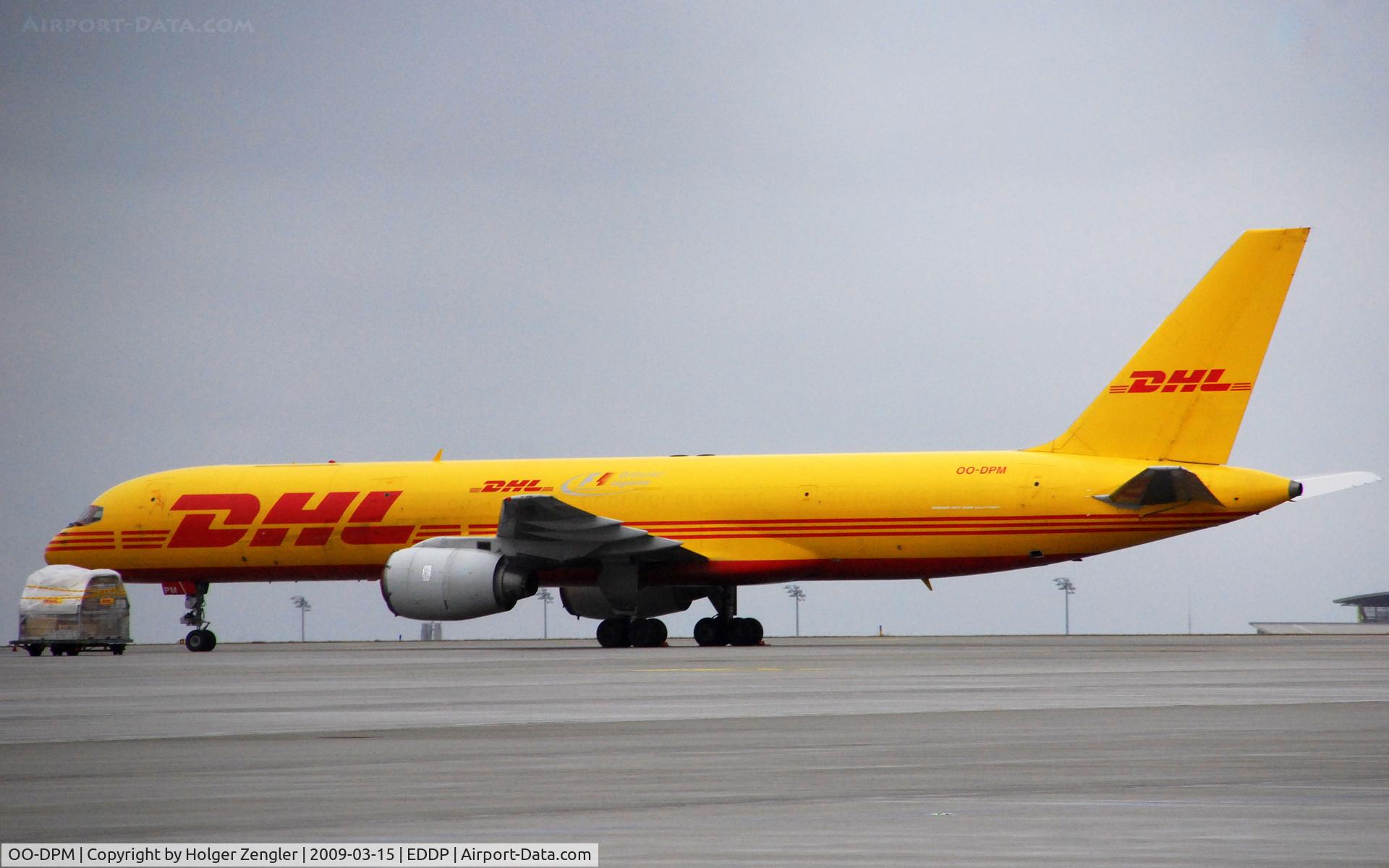 OO-DPM, 1985 Boeing 757-236/SF C/N 22189, ex G-BIKR 