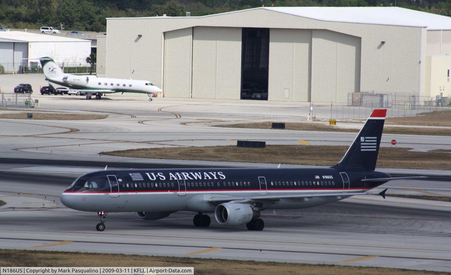 N186US, 2002 Airbus A321-211 C/N 1701, Airbus A321-200