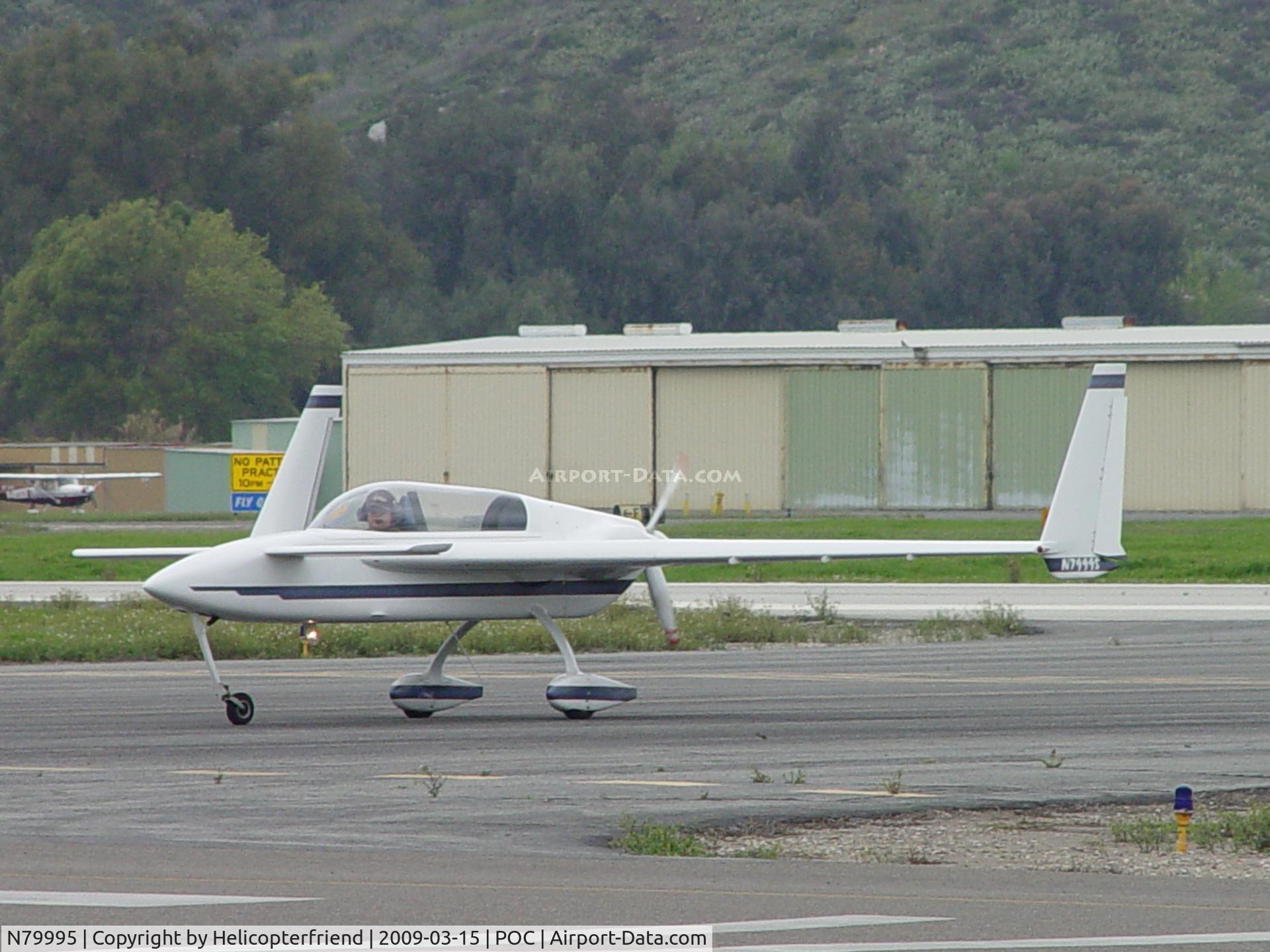 N79995, 1994 Rutan Long-EZ C/N 1897-L, Waiting clearance and looking for parking person (Dennis or Sheldon)