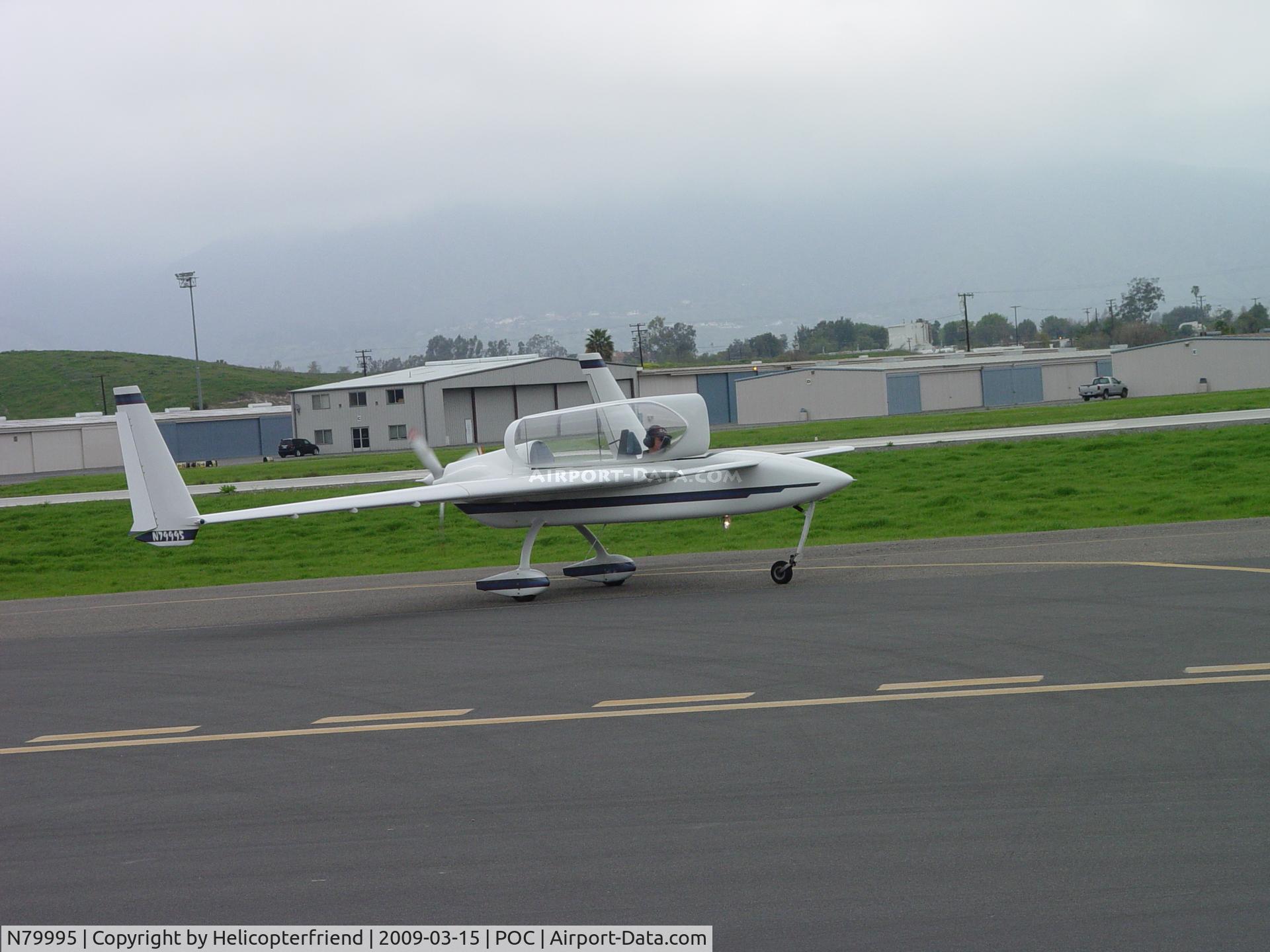 N79995, 1994 Rutan Long-EZ C/N 1897-L, Taxiing into display area