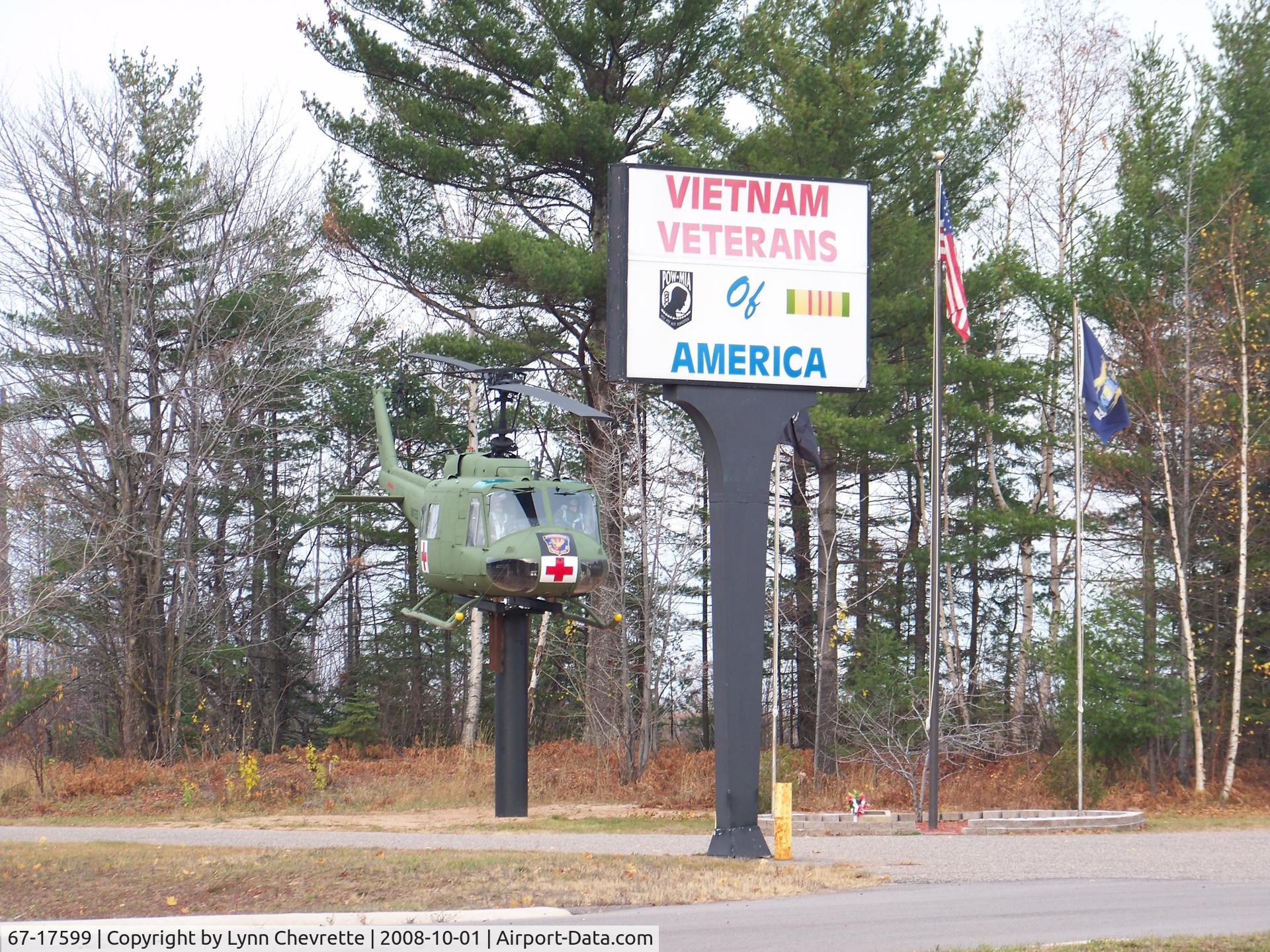 67-17599, 1967 Bell UH-1H Iroquois C/N 9797, UH-1V at VVA Chapter 380, Negaunee, MI