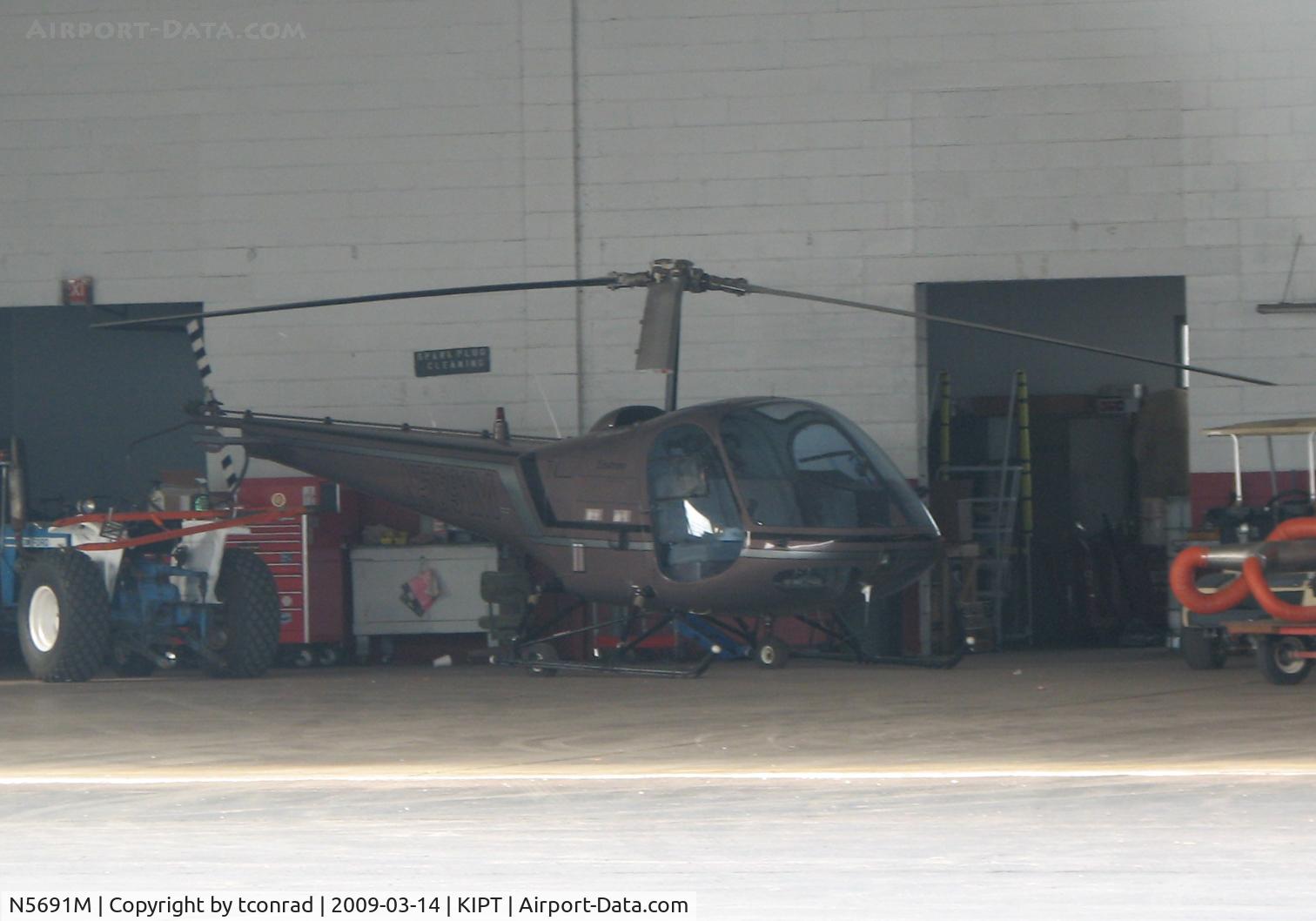 N5691M, 1980 Enstrom F-28C C/N 485-2, at Williamsport