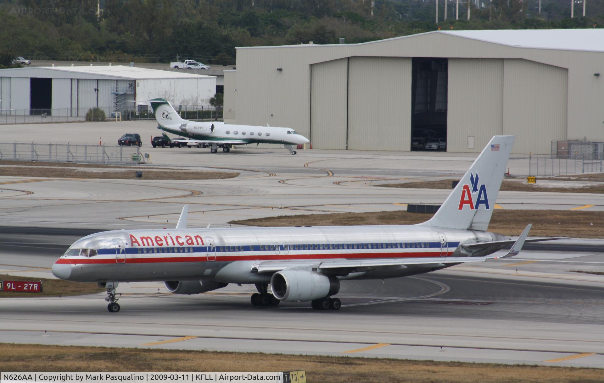 N626AA, 1990 Boeing 757-223 C/N 24584, Boeing 757-200