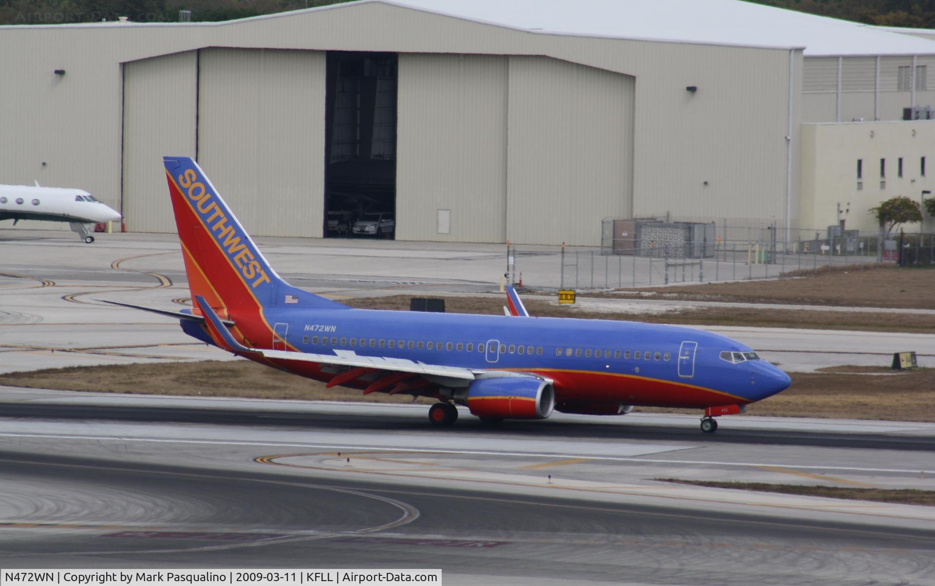 N472WN, 2004 Boeing 737-7H4 C/N 33831, Boeing 737-700