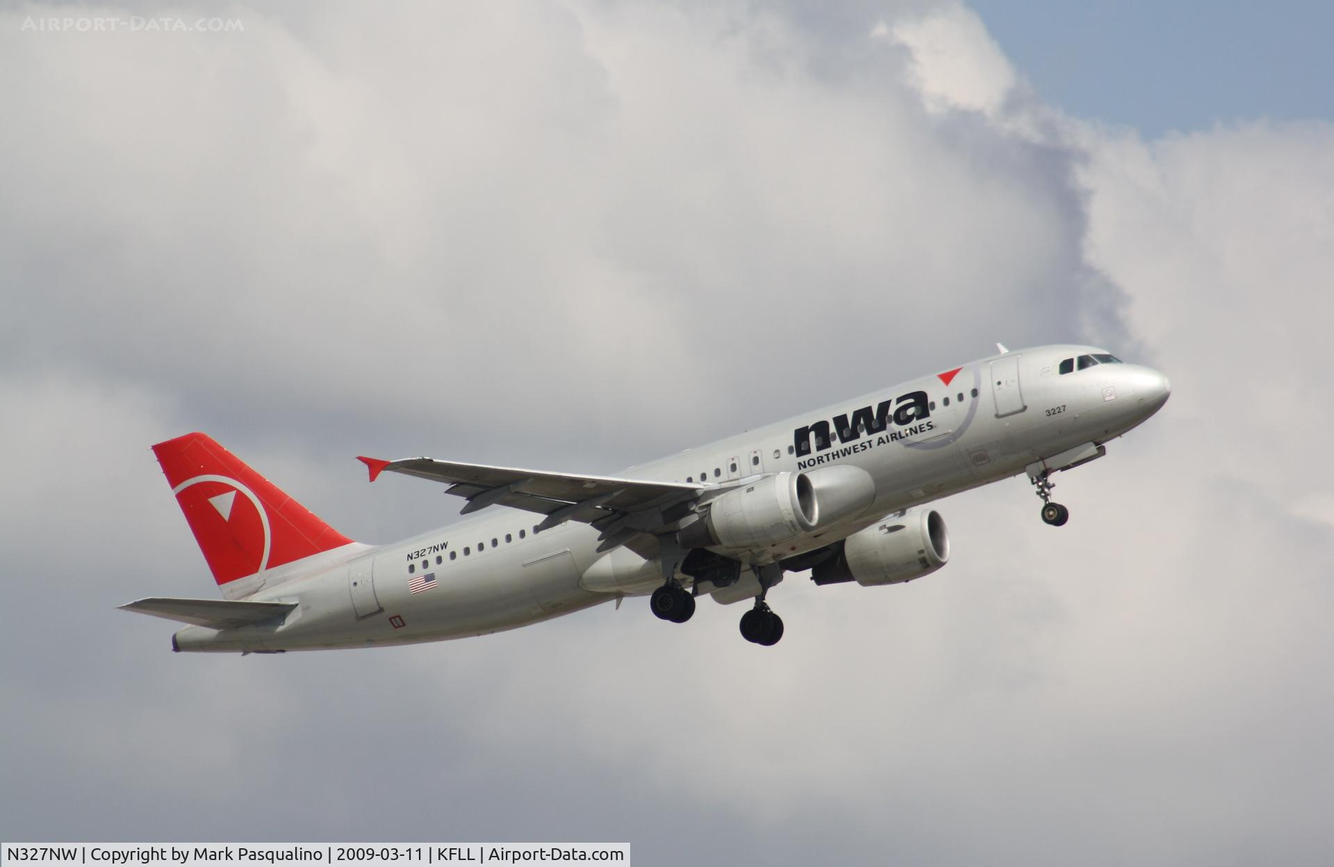 N327NW, 1992 Airbus A320-211 C/N 297, Airbus A320