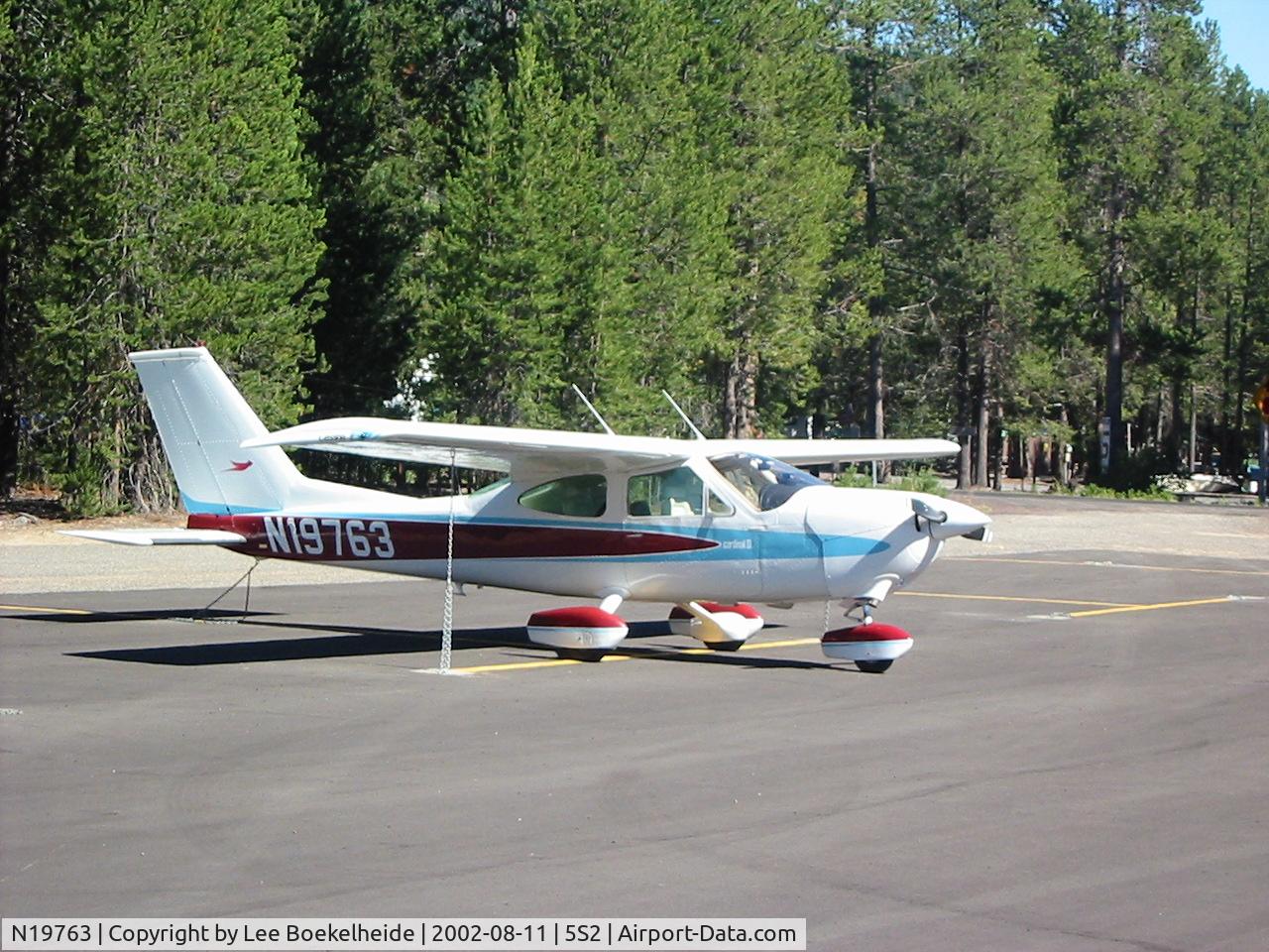 N19763, 1976 Cessna 177B Cardinal C/N 17702591, N19763 at Crescent Lake