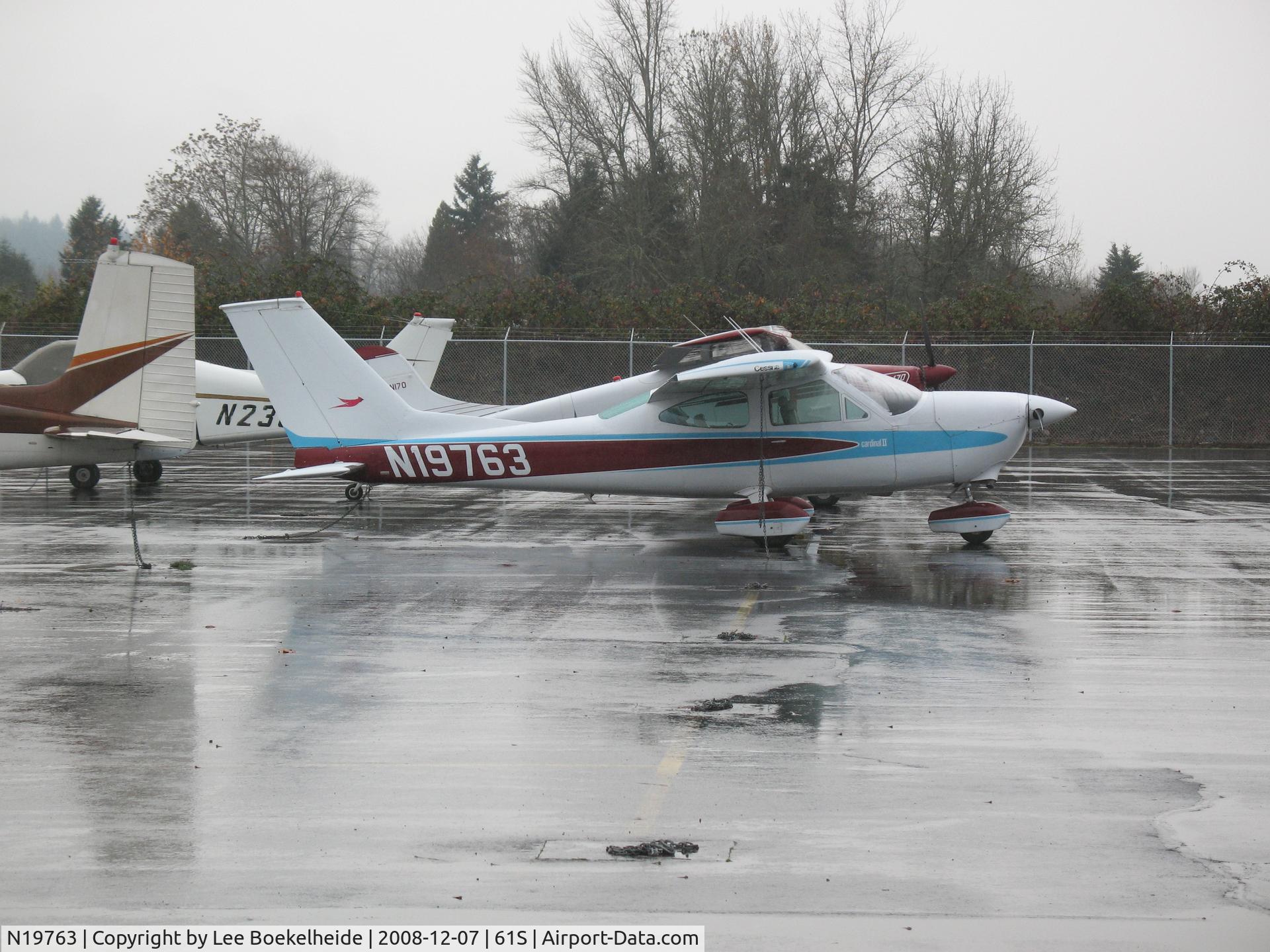 N19763, 1976 Cessna 177B Cardinal C/N 17702591, At Cottage Grove, Oregon.