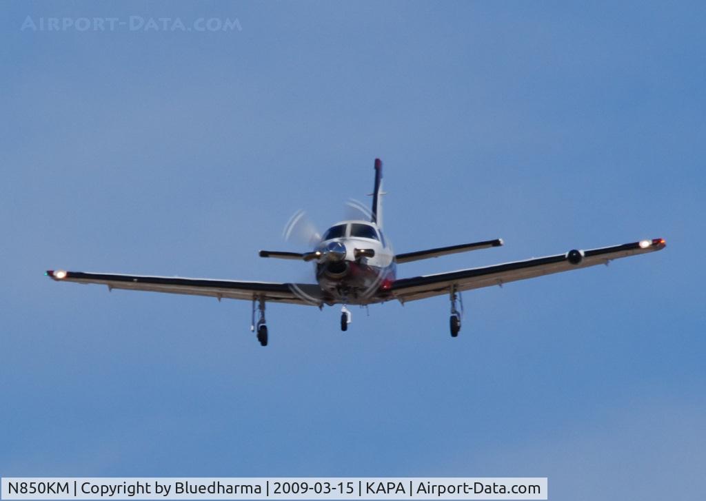 N850KM, 2007 Socata TBM-700 C/N 407, On final approach to 17L.