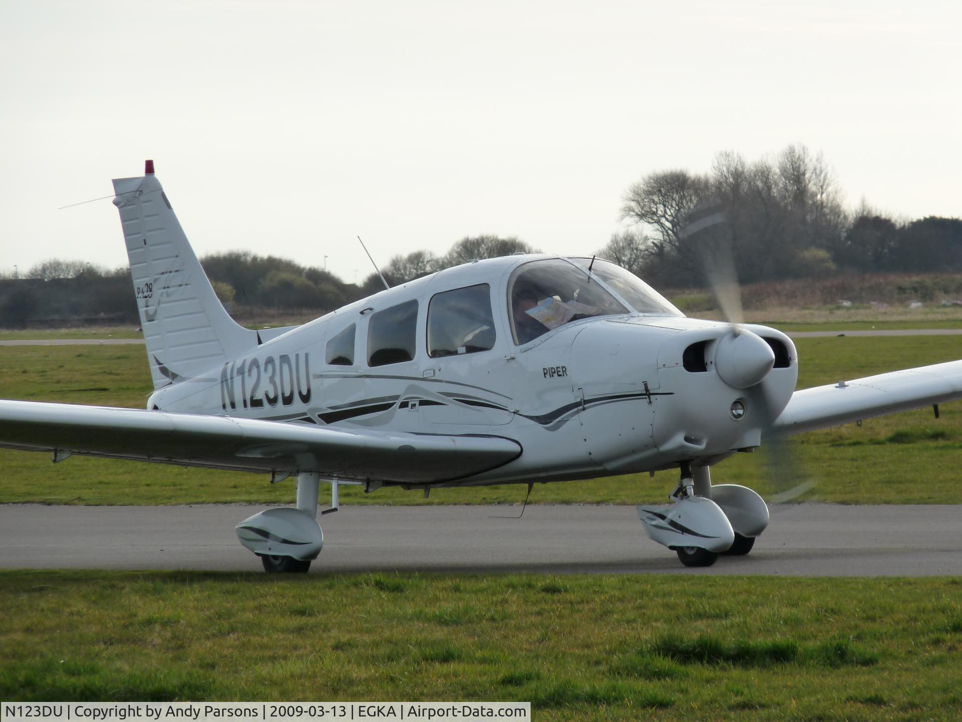N123DU, 1977 Piper PA-28-161 Cherokee Warrior II C/N 28-7716195, N123DU Departing Shoreham
