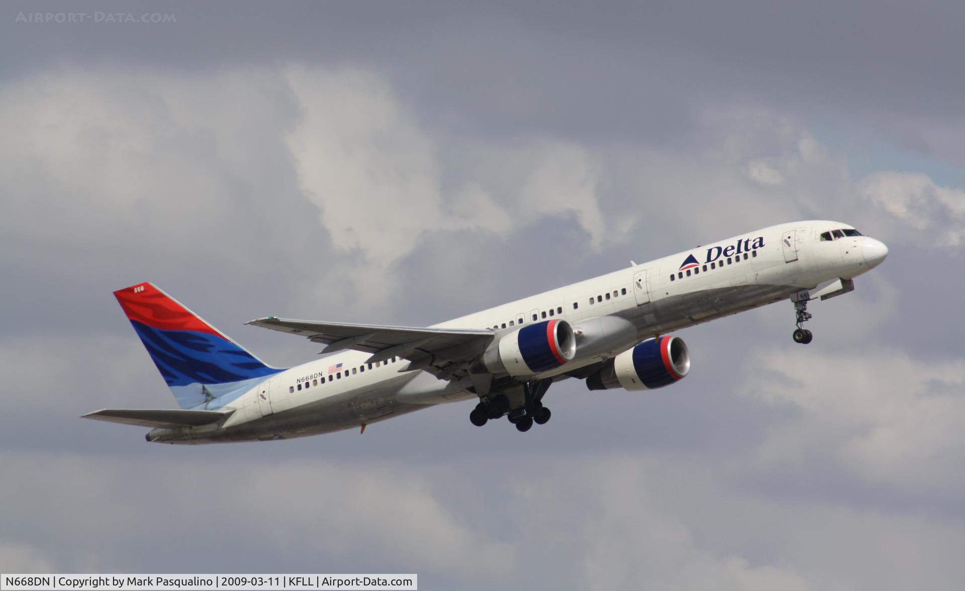 N668DN, 1991 Boeing 757-232 C/N 25141, Boeing 757-200