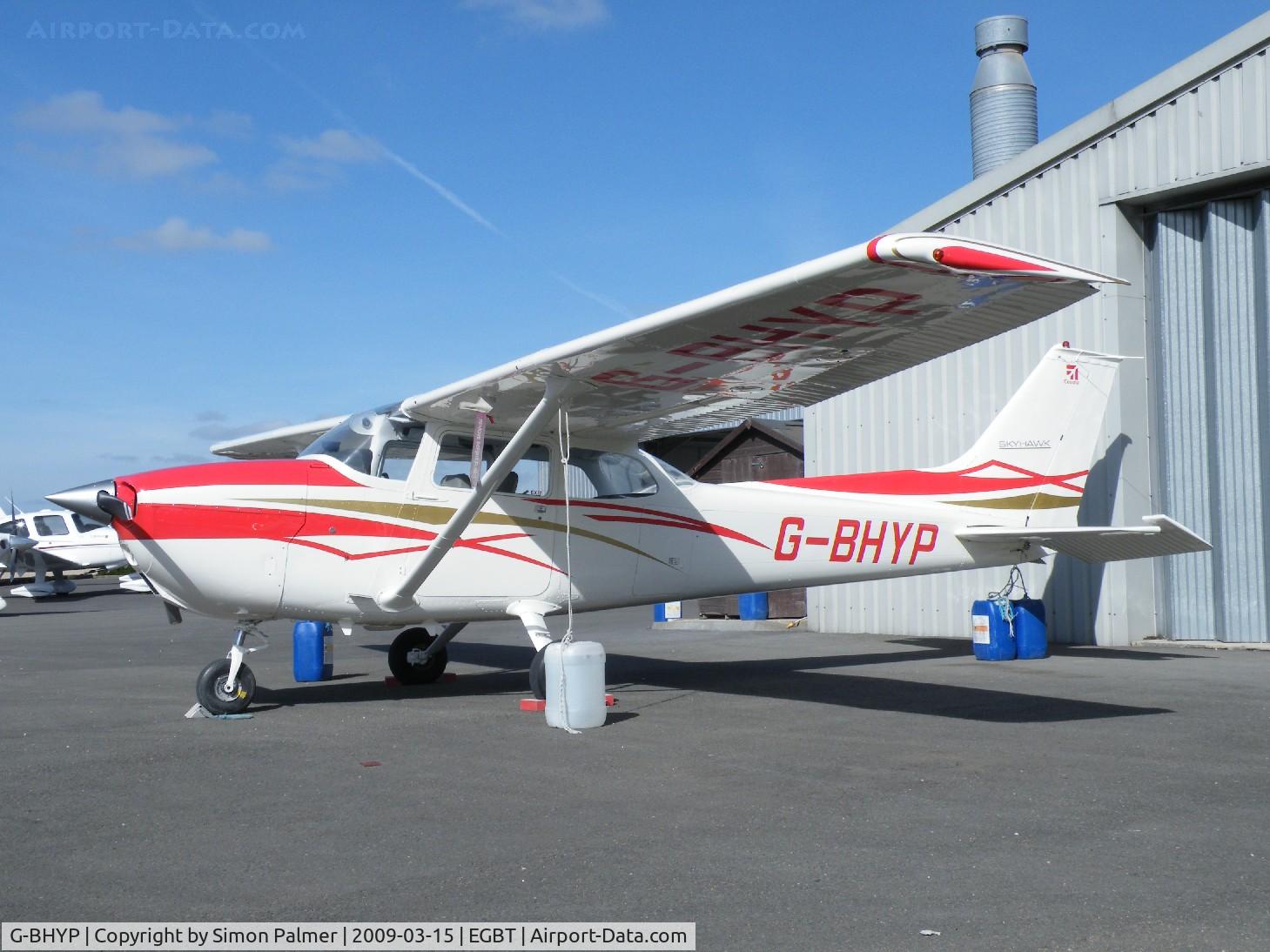 G-BHYP, 1974 Reims F172M Skyhawk Skyhawk C/N 1108, Cessna F172 after a respray at Turweston