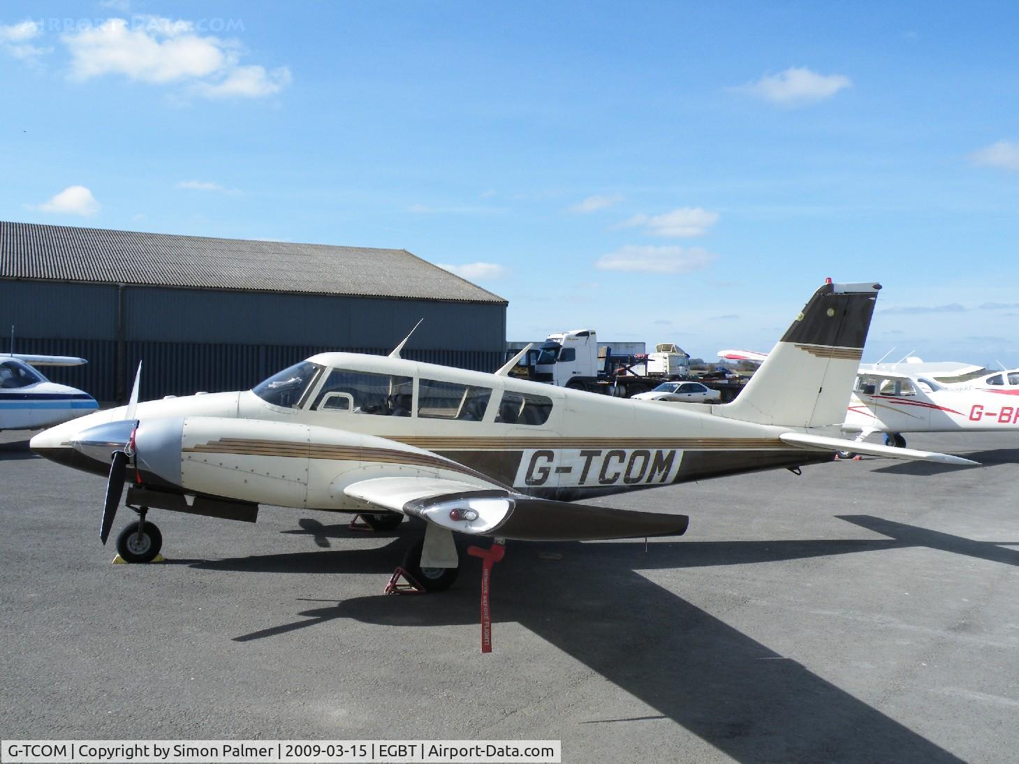 G-TCOM, 1969 Piper PA-30-160 B Twin Comanche C/N 30-1967, PA-30 seen at Turweston