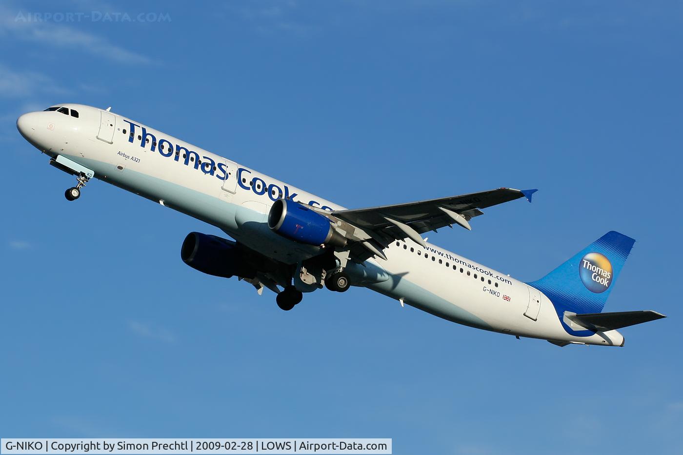 G-NIKO, 2000 Airbus A321-211 C/N 1250, G-NIKO @ Salzburg Airport