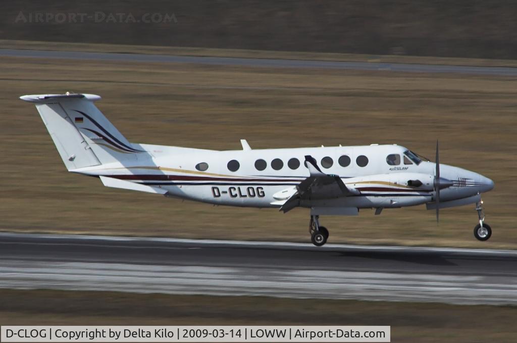 D-CLOG, 2000 Beech Super King Air 350 C/N FL-276, Kronotrans Speditions GmbH