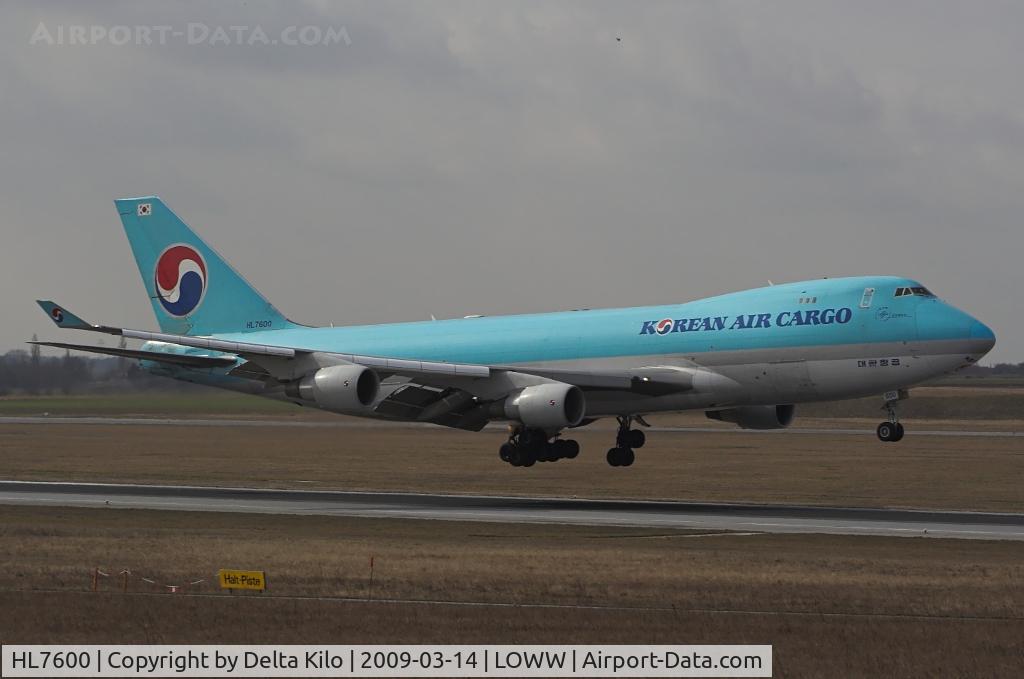 HL7600, 2004 Boeing 747-4B5F/SCD C/N 33945, Koean Air Cargo