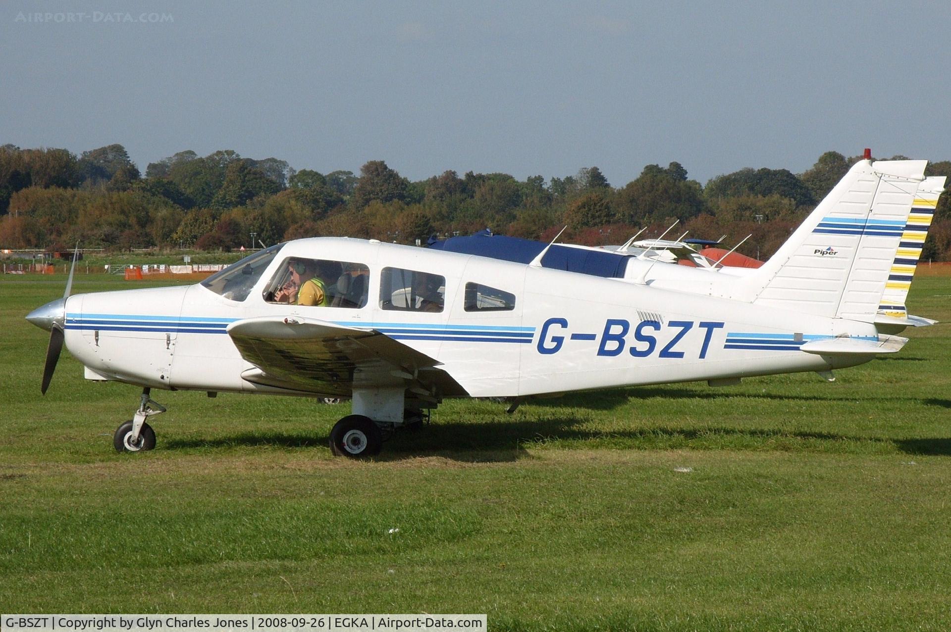 G-BSZT, 1981 Piper PA-28-161 Warrior II C/N 28-8116027, Previously N8260D. Owned by Golf Charlie Echo Ltd. Operated by Flying Time Ltd.